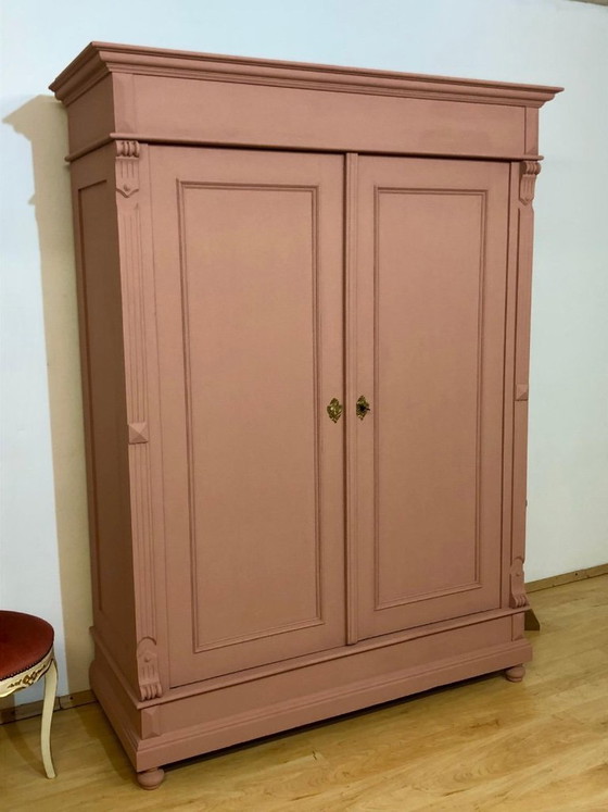 Image 1 of Traumhafter Gründerzeit Kleiderschrank um 1880 à Altrosa