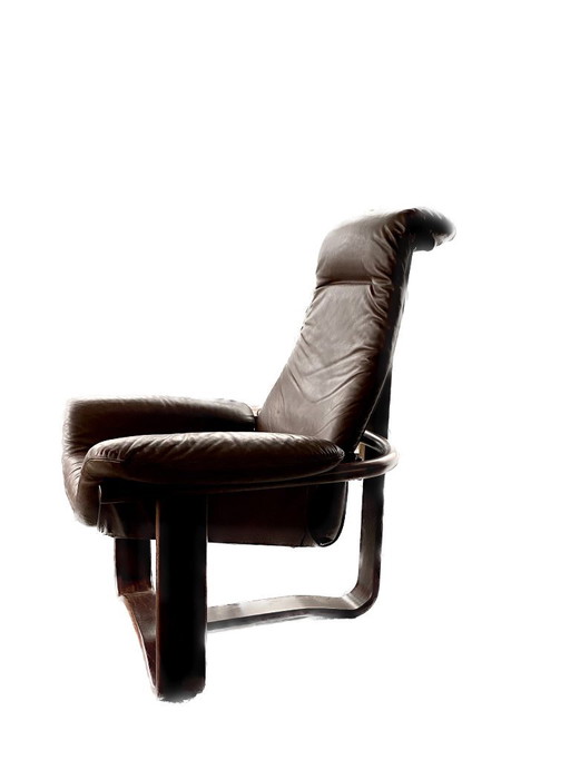 Vintage Manta Lounge-Sessel aus Leder und Holz von Ingmar Relling für Westnofa. – stoelen fauteuils, Leather, Wood