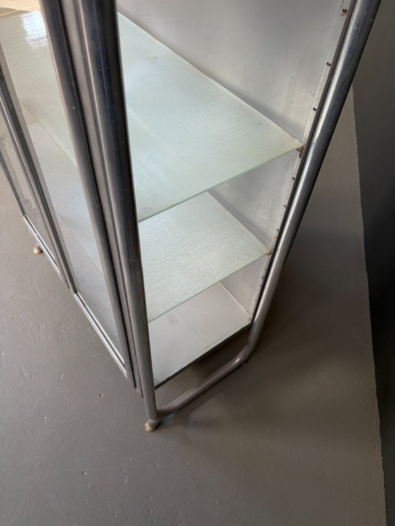 Image 1 of 2 vetrine mediche italiane d'epoca - Padova