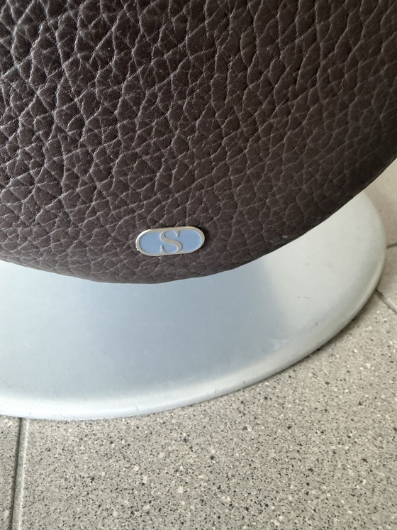 Image 1 of Fauteuil inclinable en cuir marron DeSede DS2850.