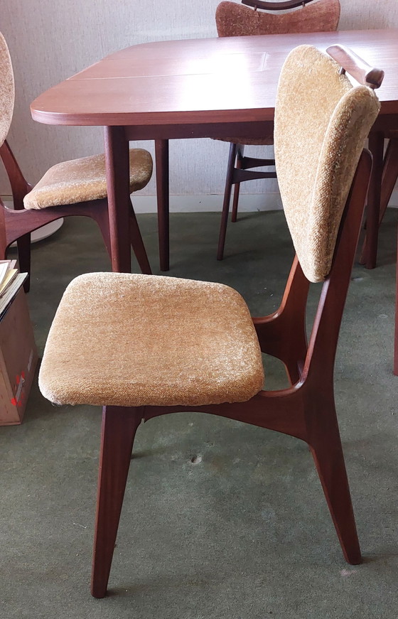 Vintage (Mid-Century/1960s) Extendable Dining Table with Chairs – Textile, Wood (photo 4 of 6)