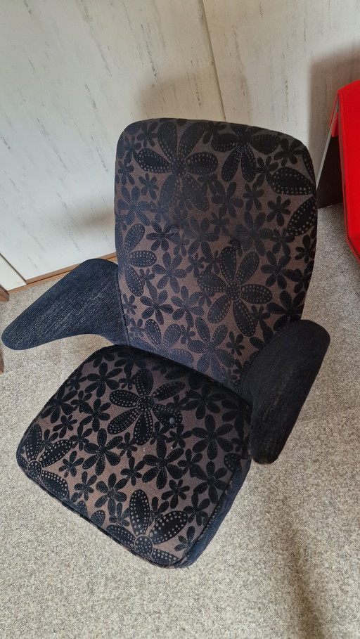 Pinguïn chair Theo Ruth Artifort 1958