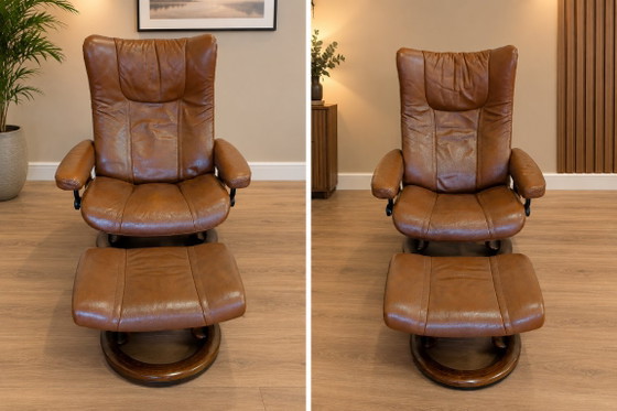 Stressless Wing(L) Classic verstellbarer Relaxsessel mit Fußhocker (2), Holz, Leder, Braun, Anders (Foto 6 von 15)