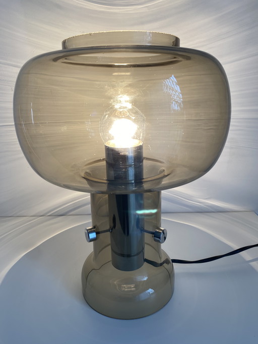 Tischlampe im Vintage-Design
