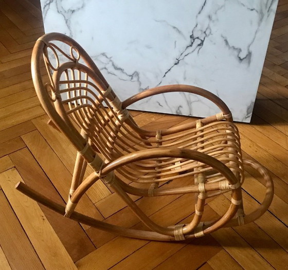 Image 1 of Sedia a dondolo per bambini in rattan