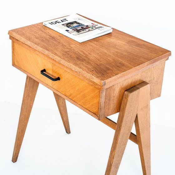 Consolle o tavolino vintage. Gambe oblique in rovere - Francia anni '60 – Console, Wood (photo 4 of 13)