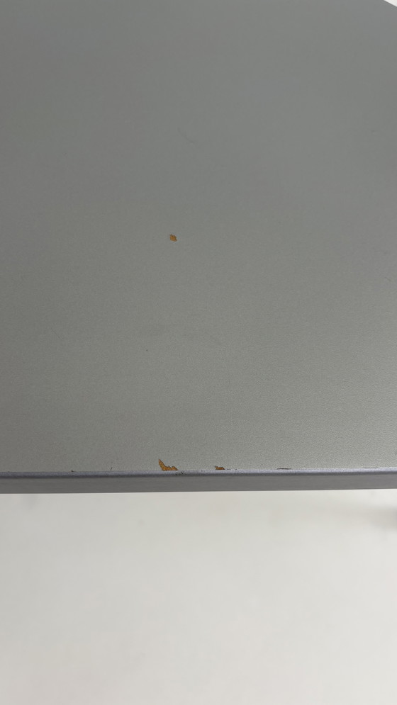 Image 1 of Deens design Space Age eighties grijze Pin Age bijzettafel chromen pootjes