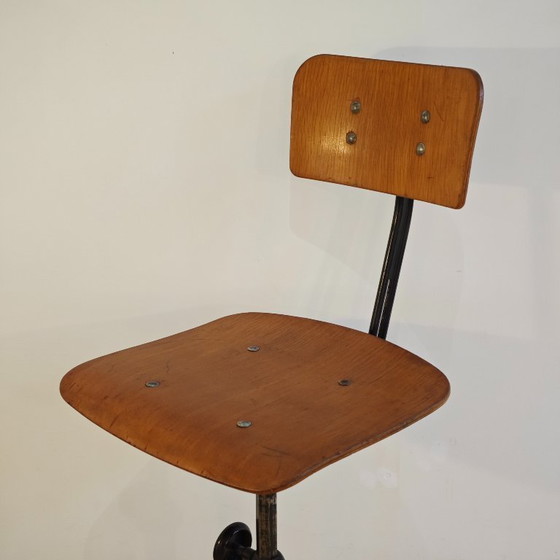 Image 1 of Vintage Ahrend tekenstoel