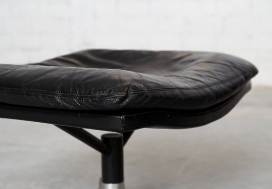 Image 1 of Vintage loungestoel en voetenbank van André Vandenbeuck voor Strässle