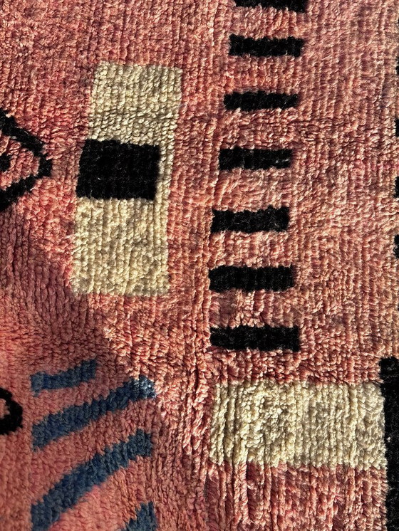 Image 1 of Pink Moroccan Boujad Rug 200x310 cm Wool Carpet – Rug for Modern Interiors