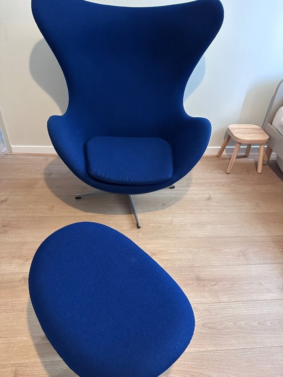 Image 1 of Fritz Hansen egg chair including footstool