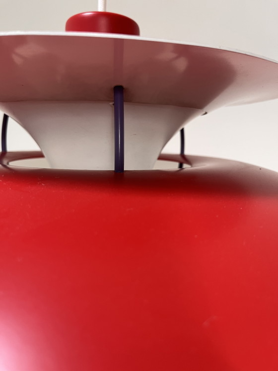 Lampada a sospensione iconica rossa Louis Poulsen PH 5 – Lampade a sospensione, Metal (photo 8 of 13)