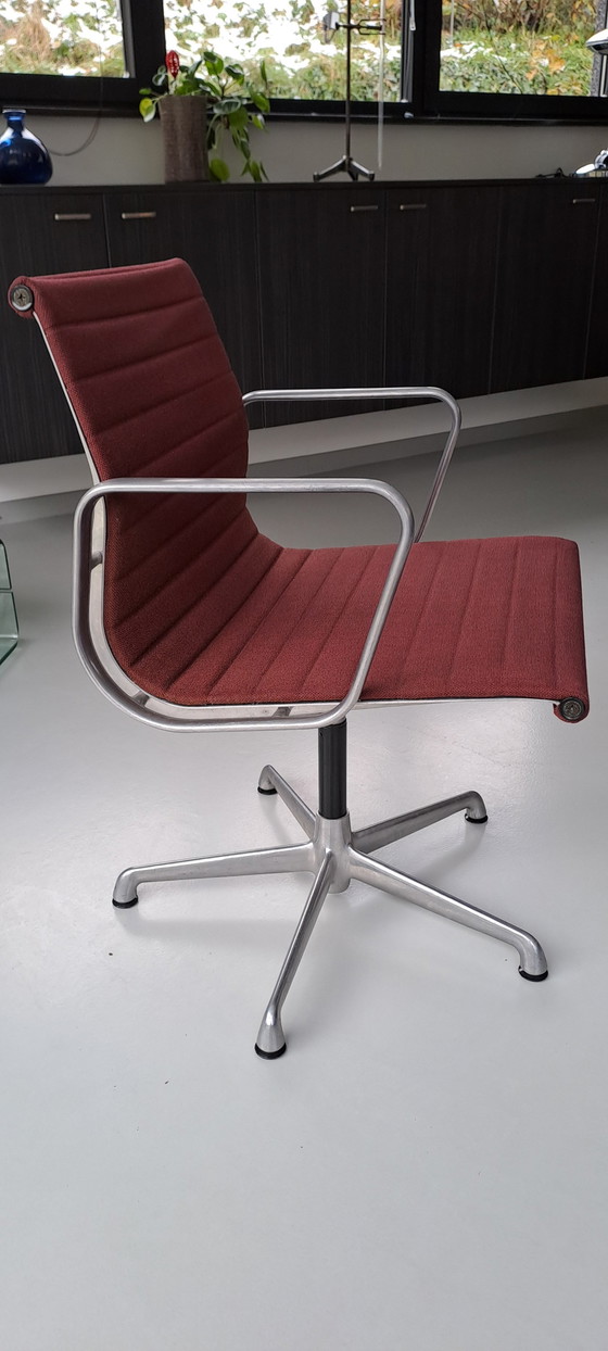 Image 1 of Eames Ea108