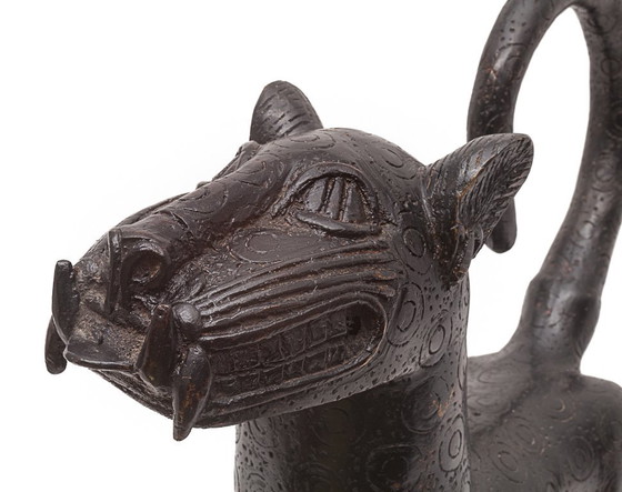 Coppia di leopardi reali del Benin – Oggetti decorativi, Bronze (photo 7 of 12)