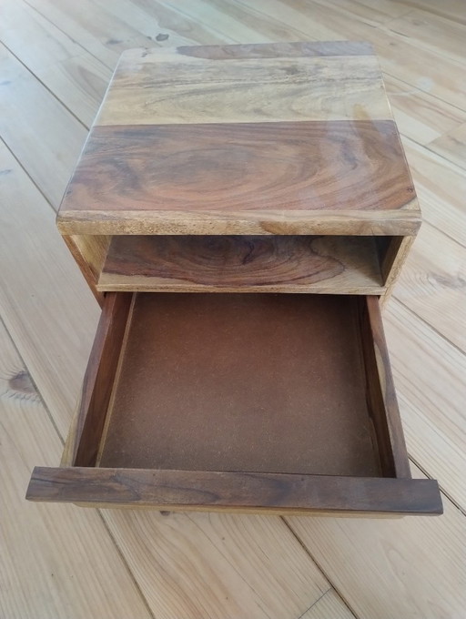 Naturoo nightstand sheesham wood