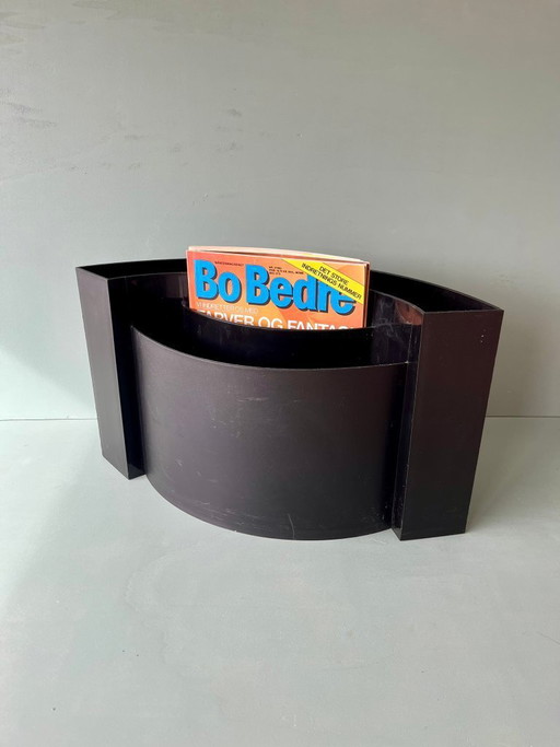 Wave magazine rack, newspaper rack, postmodern vintage, Italy, black, 90s