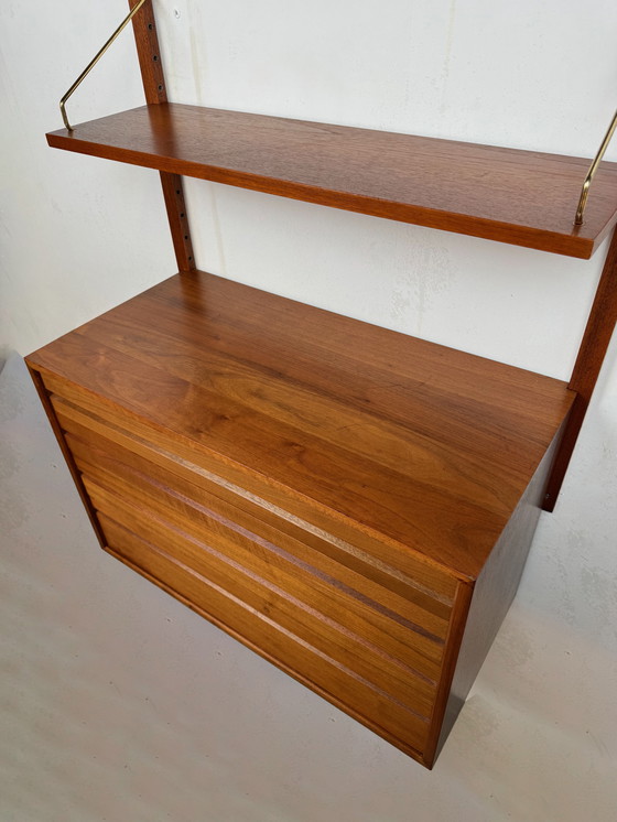 Image 1 of Meuble mural Poul Cadovius Royal System – Élégance en teck danois