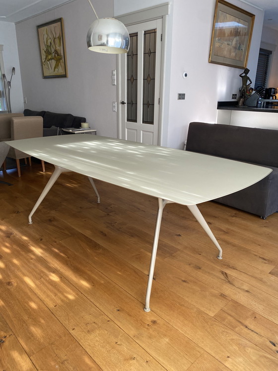 Image 1 of Rimadesio Manta Eettafel 220