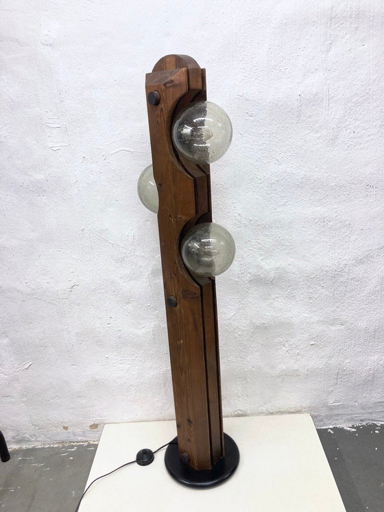 Image 1 of Stehleuchte von Temde aus Holz und Glas dreiflammig 70er brutalistischer Stil