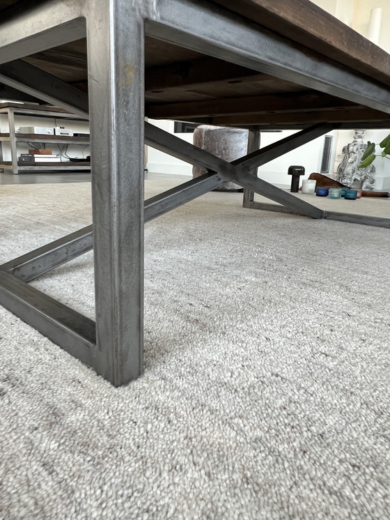 Image 1 of Axel Couchtisch Timothy Oulton