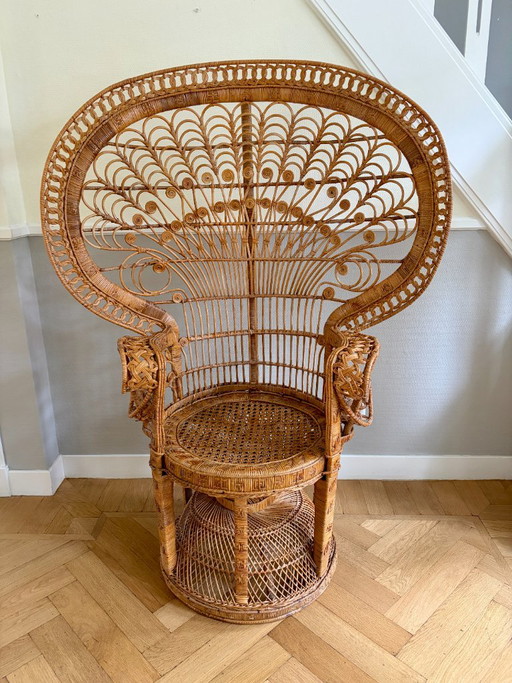 Trono de pavo real de ratán años 70