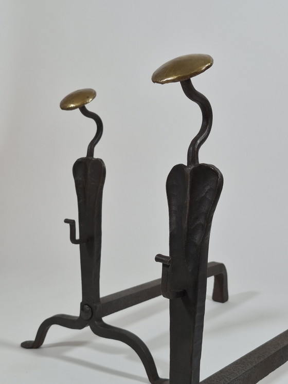 Paire de tréteaux de cheminée en métal forgé à la main, de forme élégante, en laiton – Objets déco, Metal (photo 2 of 15)