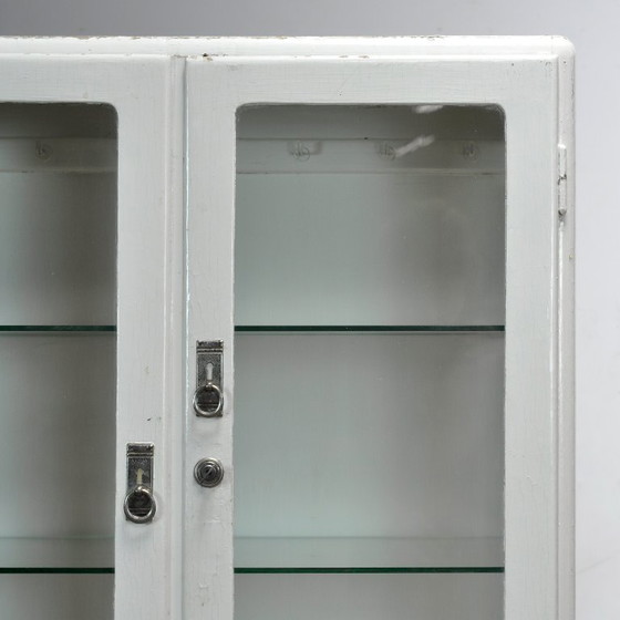 Image 1 of Medizinischer Holzschrank, um 1950