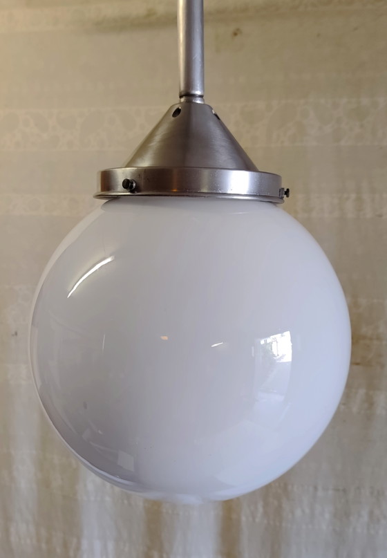 Art Deco XL hanglamp met opalen bol, 25 cm diameter - midden 20e eeuw – Hanglampen, Glass (photo 8 of 9)