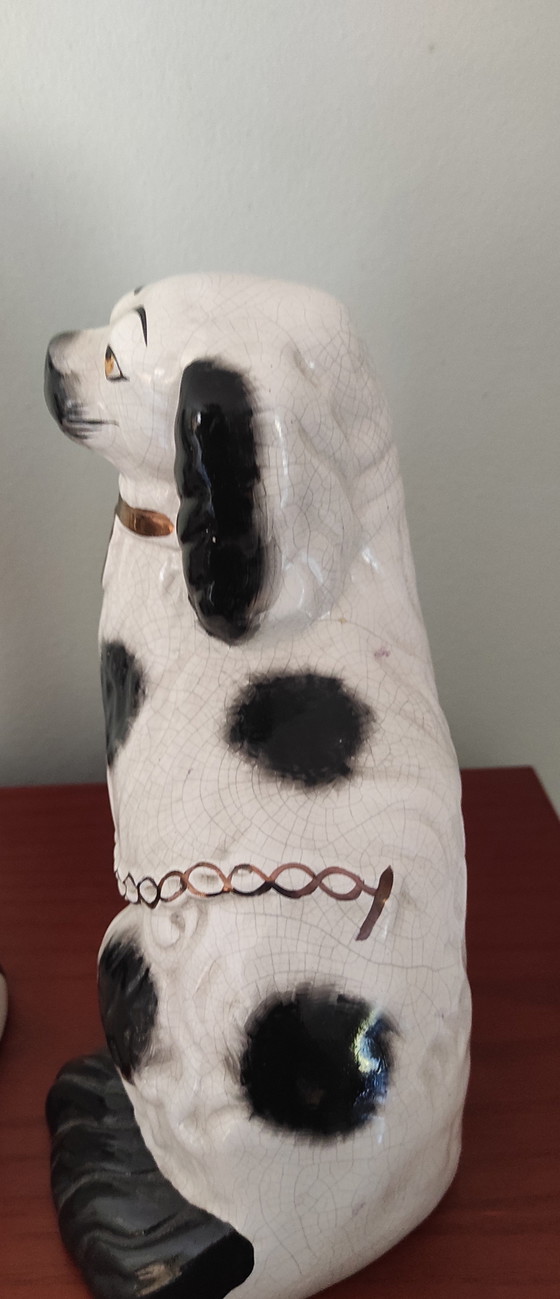 Image 1 of Chiens de cheminée style Staffordshire vintage (paire) – Céramique noire et blanche – 23 cm