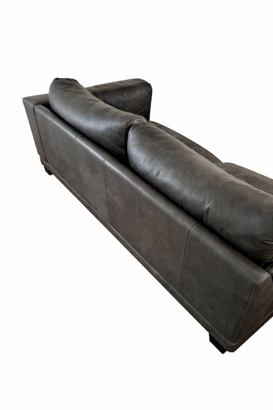 Image 1 of Canapé 2,5 places en cuir Henders & Hazel – un design intemporel