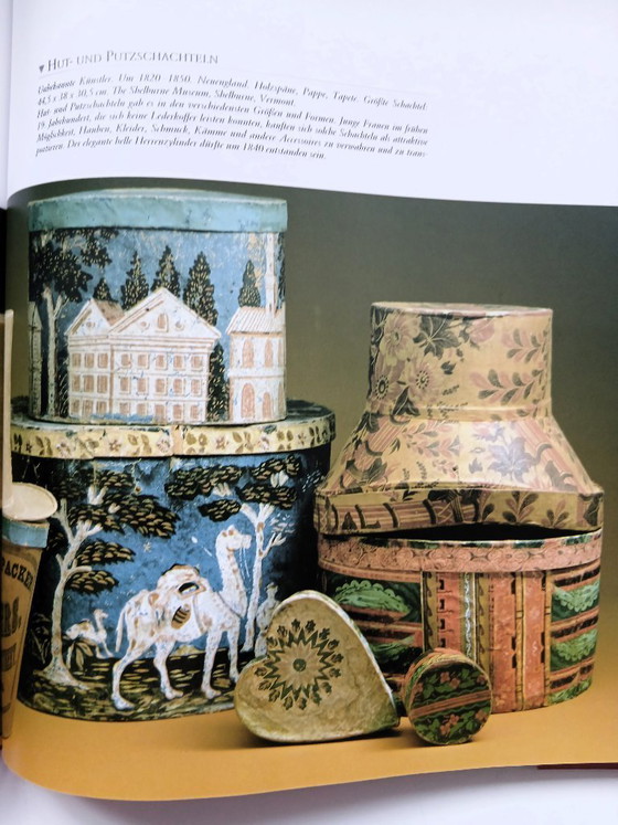 (W036) Traditionelles amerikanisches Kunsthandwerk – Quilts, Körbe, Holzarbeiten, Lockvögel und Keramik in (photo 8 of 10)