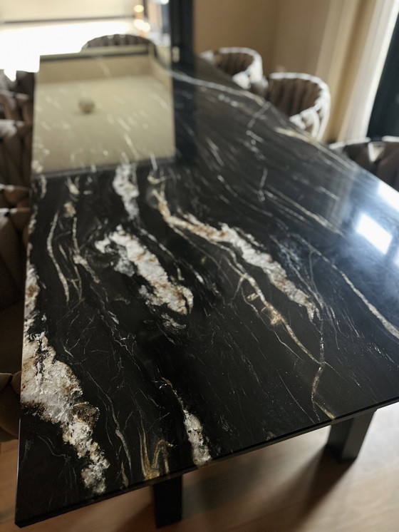 Image 1 of Eettafel Belvedère kwartsiet