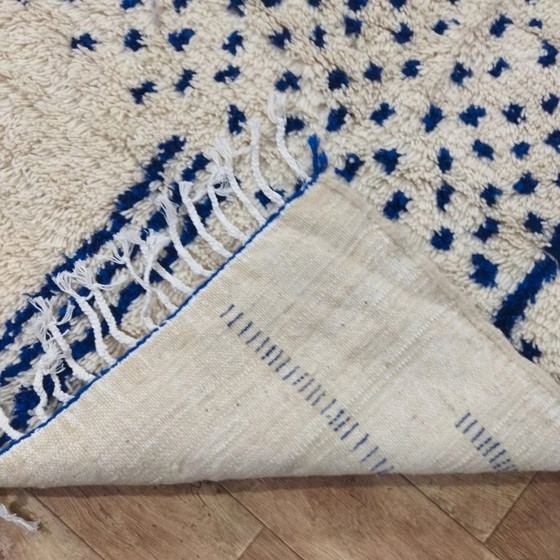 Image 1 of Azilal Wollteppich – Berber-Symbole, handgefertigt (137×100 cm)