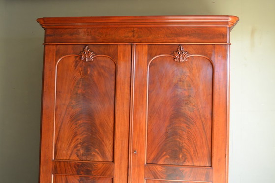 Image 1 of Armadio antico in mogano, attaccapanni.