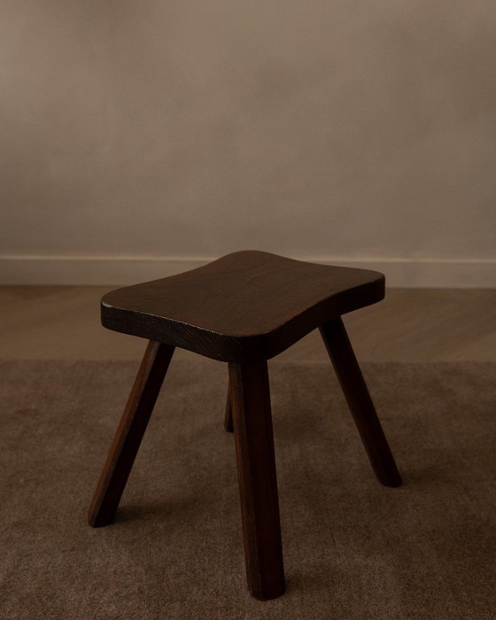 Image 1 of Vintage houten kruk in organische vorm