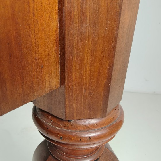 Image 1 of Escritorio alemán del siglo XIX con marquetería