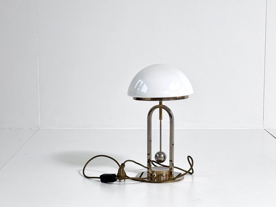 Lampada da tavolo Art Déco con vetro opalino bianco e pendolo decorativo, Lampade da tavolo, Metallo, Modern (foto 9 di 12)