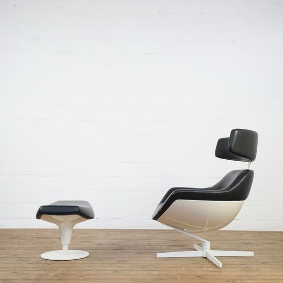Image 1 of Auckland loungestoel en voetenbank, van Jean Marie Massaud voor Cassina