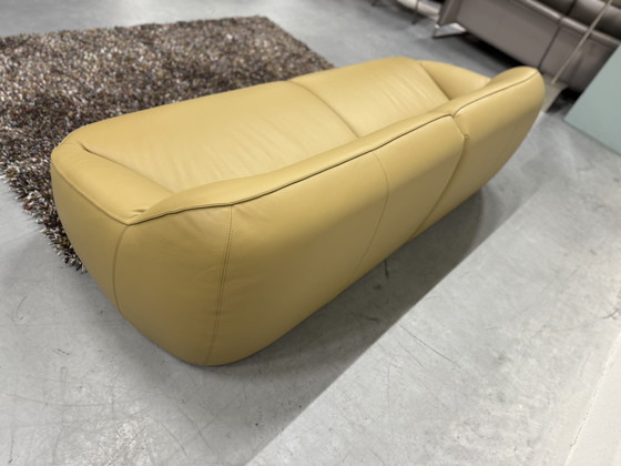 Image 1 of Divano Pode Nivti 3,5 posti Pelle Perla Salba 