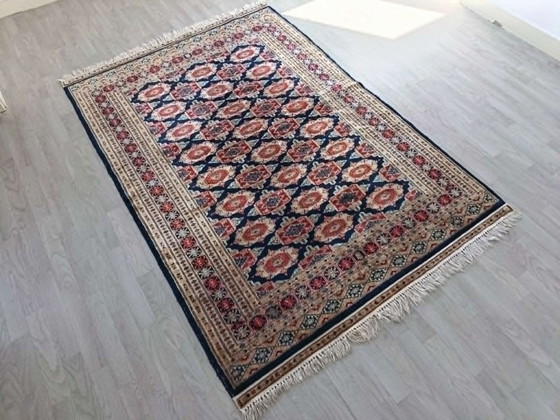 Image 1 of Alfombra pakistaní hecha a mano