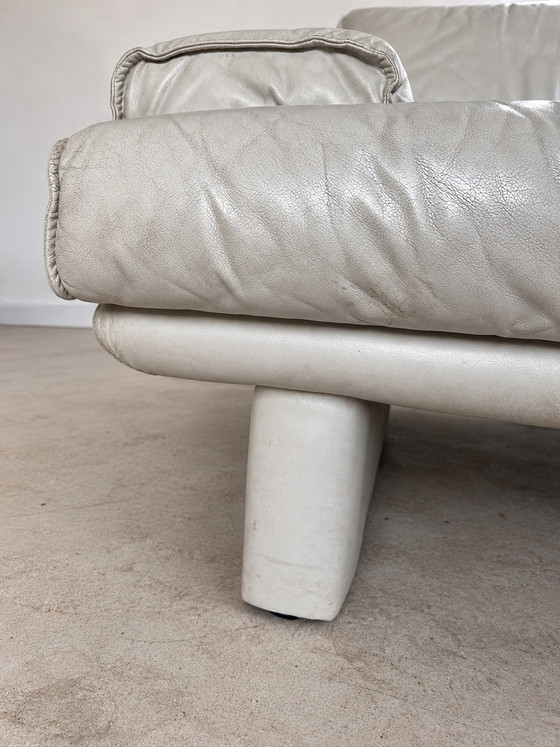 Divano design Gelderland 2 posti – pelle grigio chiaro – Divani 2 posti (photo 6 of 7)