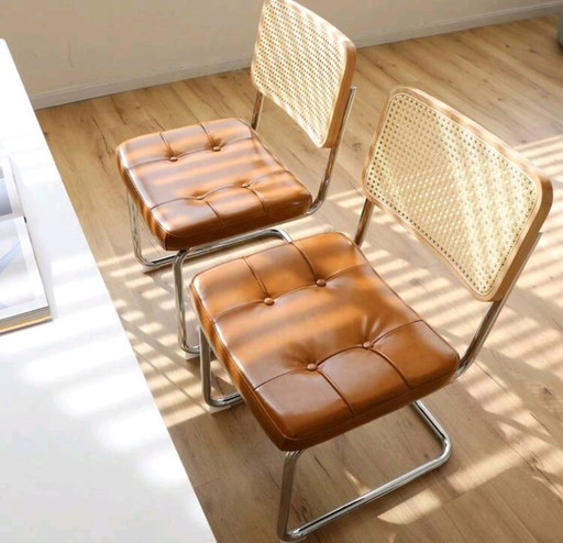 Lot de 2 nouvelles chaises Web Inglês, similicuir, bois de rotin, pieds en métal