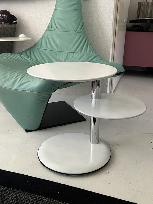 Cyclo side table by Leolux, white with chrome