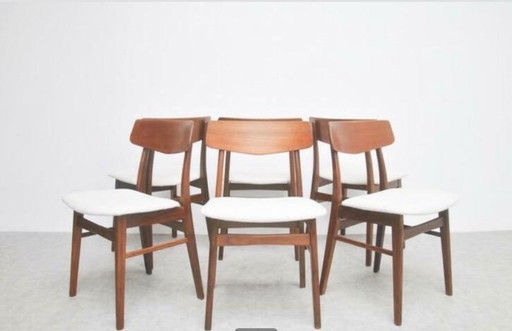 Set 6 Deense Vintage eetkamerstoelen.