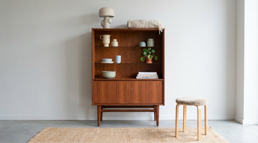 Mobiletto alto vintage "Bartels" in teak, stile metà secolo.