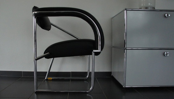 Image 1 of "Non Conformist" Chair 1970 Eileen Gray Vereinigte Werkstätten
