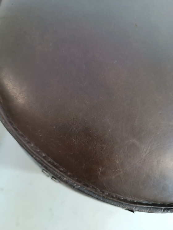 Image 1 of Set van 2 bruine leren poefs