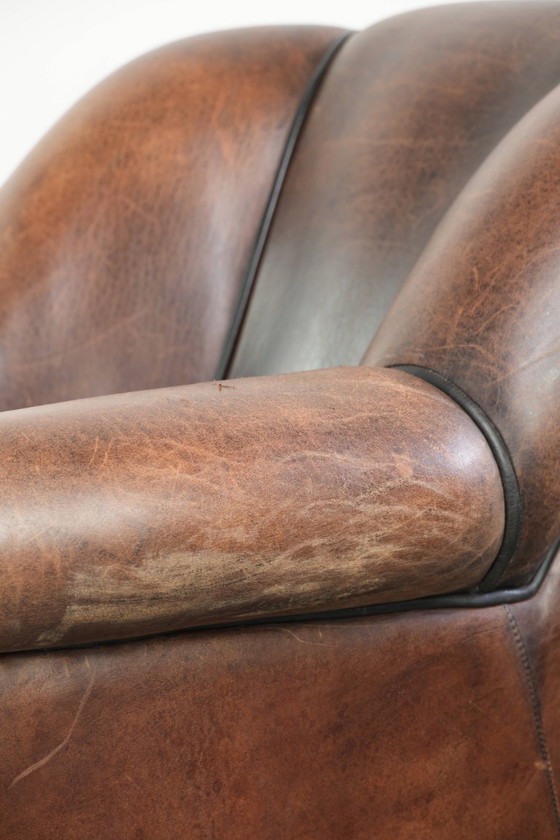 Characterful and comfortable vintage sheepskin armchair with a unique design and a timeless look – Leather (photo 12 of 15)