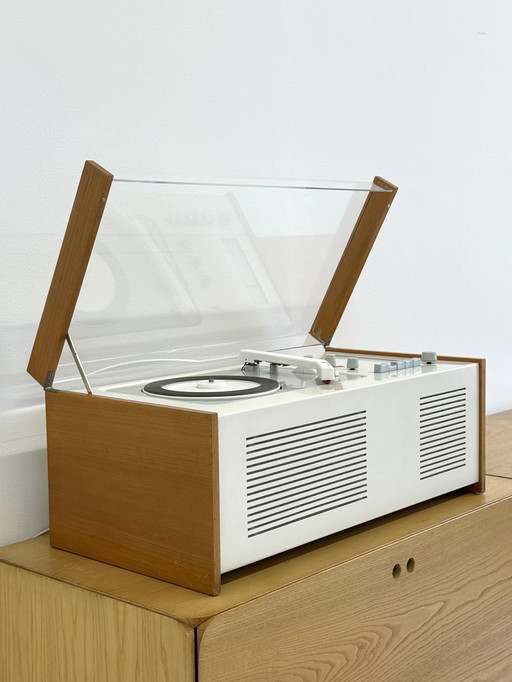 Tourne-disque radio Braun SK6 par Dieter Rams & Hans Gugelot 1961