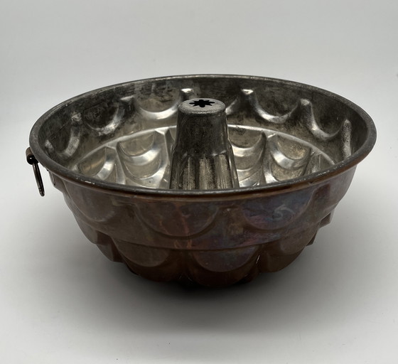 Image 1 of Antique Copper Cake Mold – Ø 25 cm | Vintage Kitchen Object